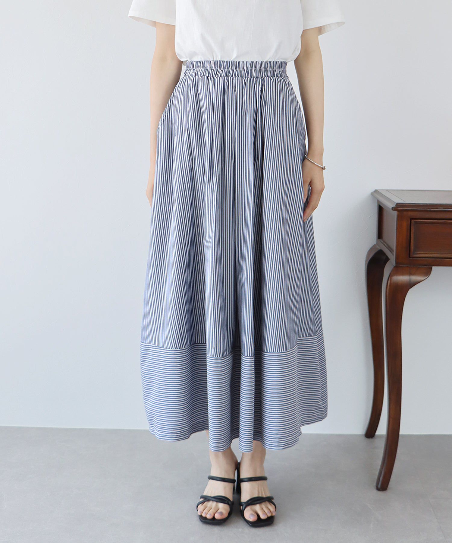 日本 BLUE EAST - 歐風質感條紋拼接修身長裙-綠x白