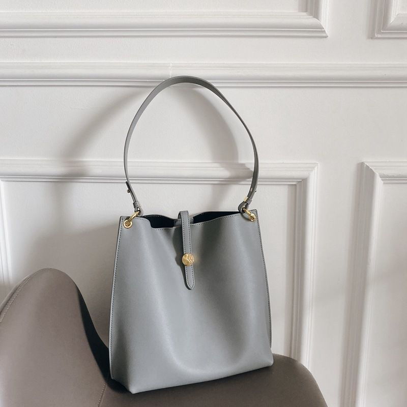 時尚手提/肩揹真皮水桶包-卡其色 (27x29x9.5cm)