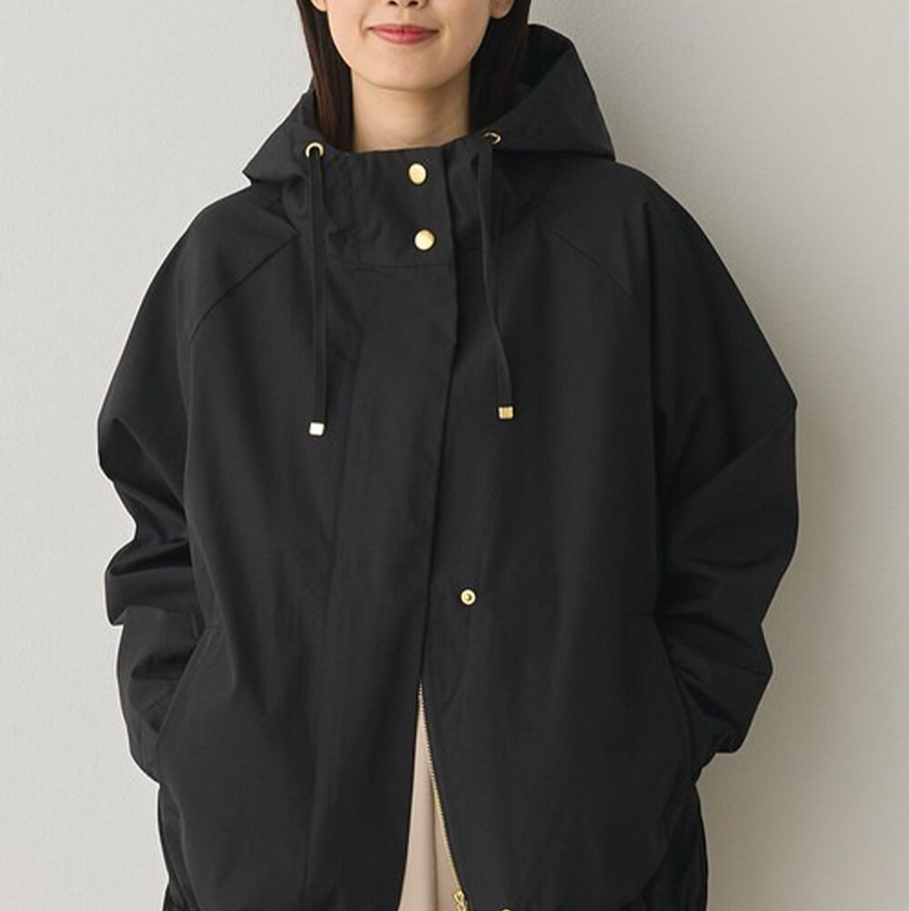 防潑水 機能美型修身派克風衣外套-黑