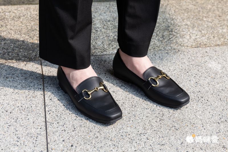 日本女裝代購 - 日本製 馬銜釦方頭低跟樂福鞋-焦糖棕