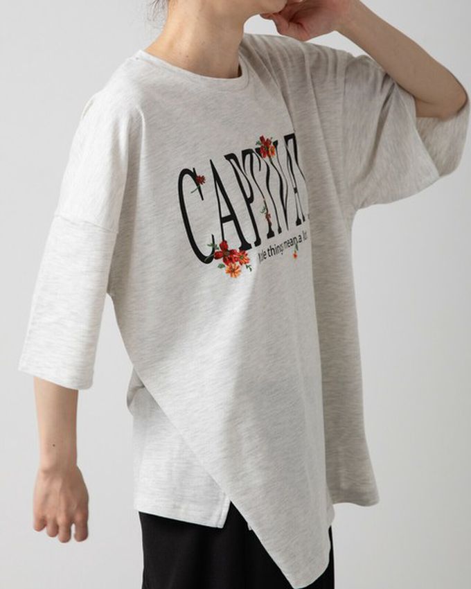 日本 gleam - 花朵刺繡英文標語天竺棉短袖T恤-燕麥灰