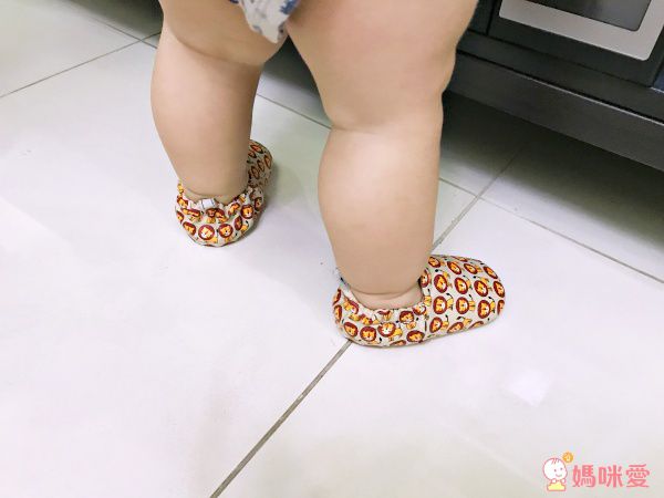 英國 POCO NIDO - 寶寶手工鞋/學步鞋-快樂小獅