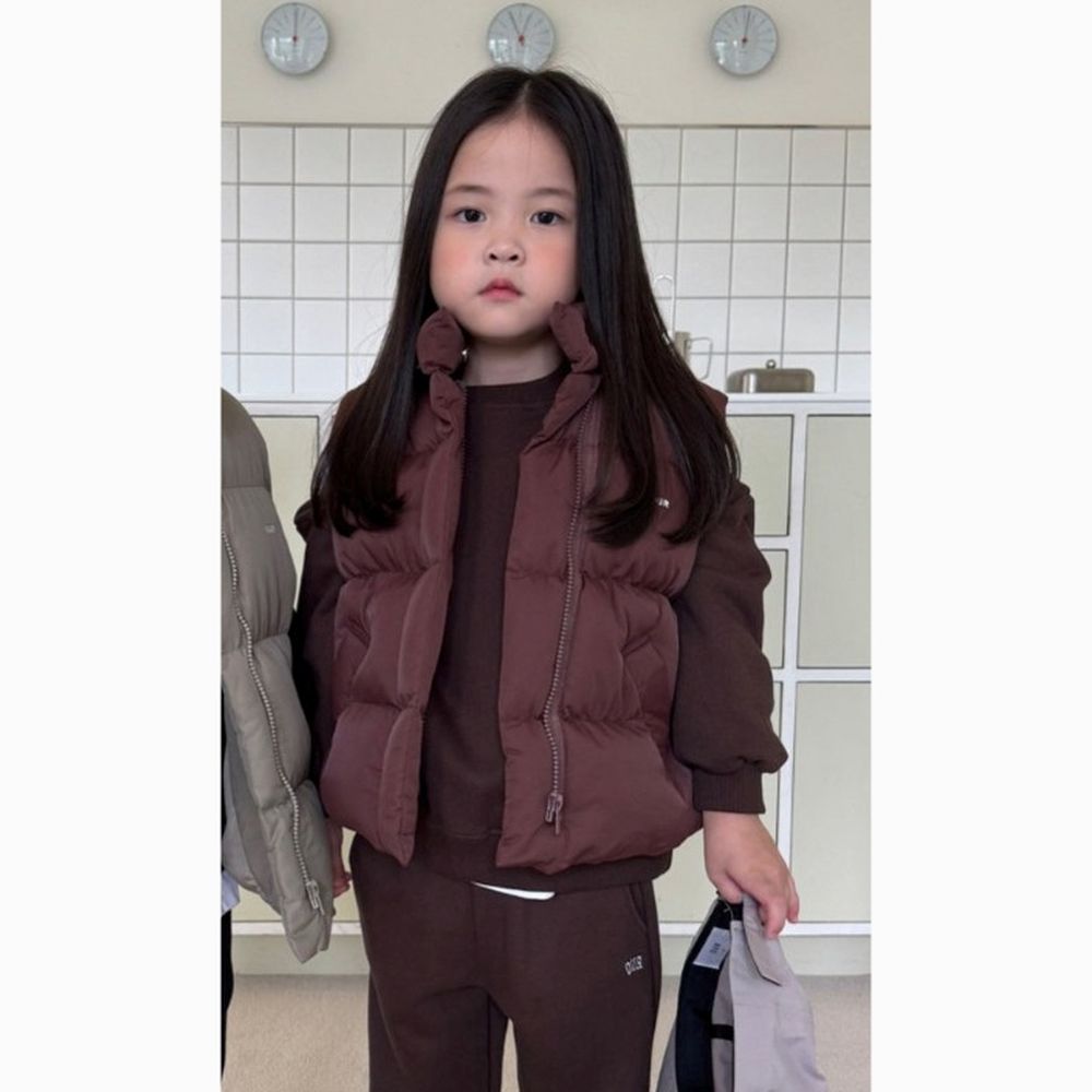 OUR 蓬鬆柔軟保暖科技羽絨背心-咖啡紅