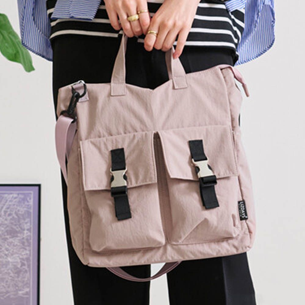 輕量簡約防潑水2way側背頭盔包-煙燻粉 (30x35cm)