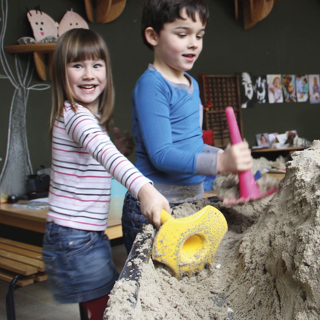 比利時 QUUT - 多功能耙沙鏟-經典黃