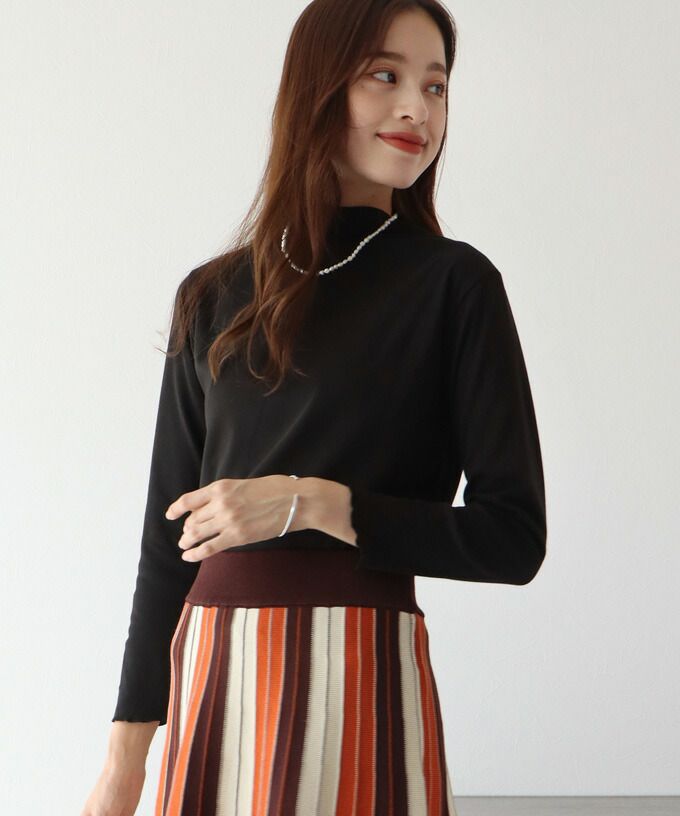 日本 BLUE EAST - 微立領木耳邊薄長袖上衣/打底衫-簡約白