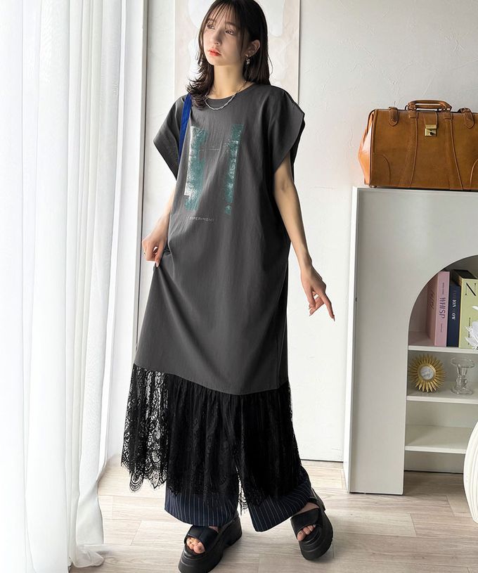 日本 Classical Elf - 下擺蕾絲酷感印花法式袖洋裝-檢查表