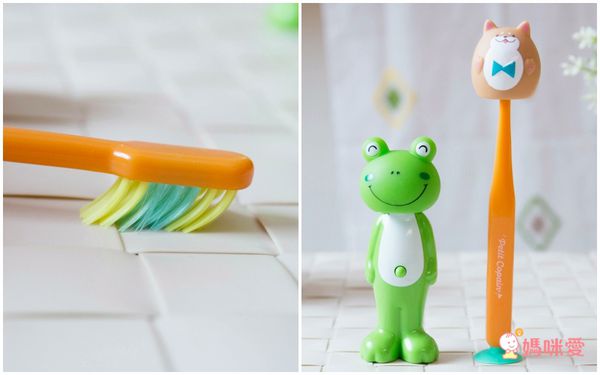 日本 U-COMPANY - 童趣動物上蓋吸盤式牙刷-柴犬-橘 (3y+)