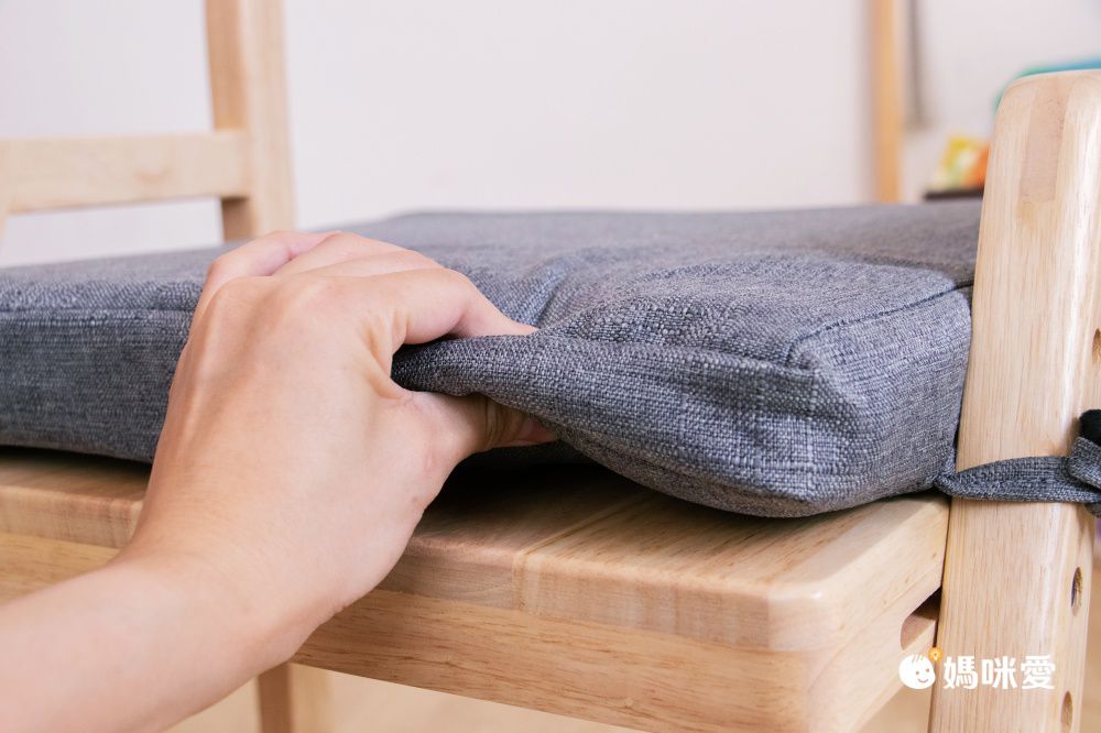 環安傢俱 - 【好好學】成長桌椅組-旗艦組(到府組裝)-(含學習桌+學習椅+創意組合架+書包櫃+側邊延伸櫃，送69*40cm霧透桌墊)-DC-402