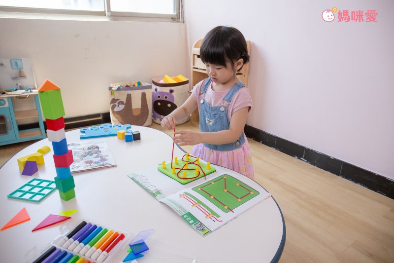 資優數學 - 親子金版1-6冊全系列-6盒教材+教具(透明百格盤)