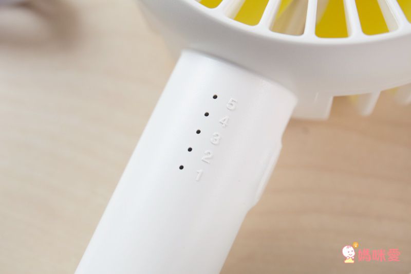 HealthLife 手持 / 電動擺頭兩用清涼小風扇