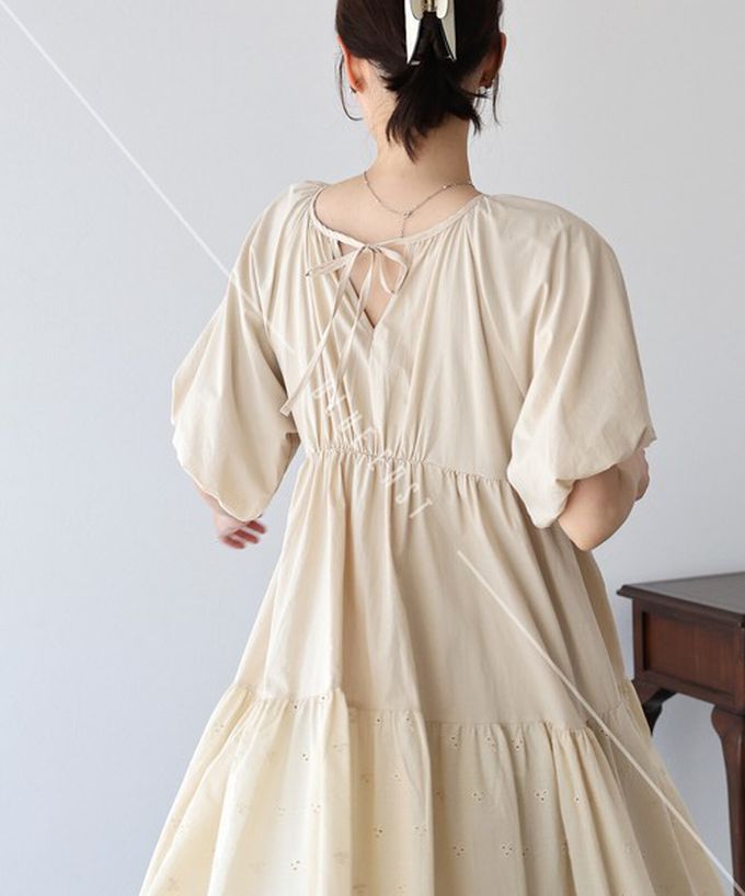 日本 BLUE EAST - 100%棉 下擺精緻蕾絲泡泡短袖洋裝-黑