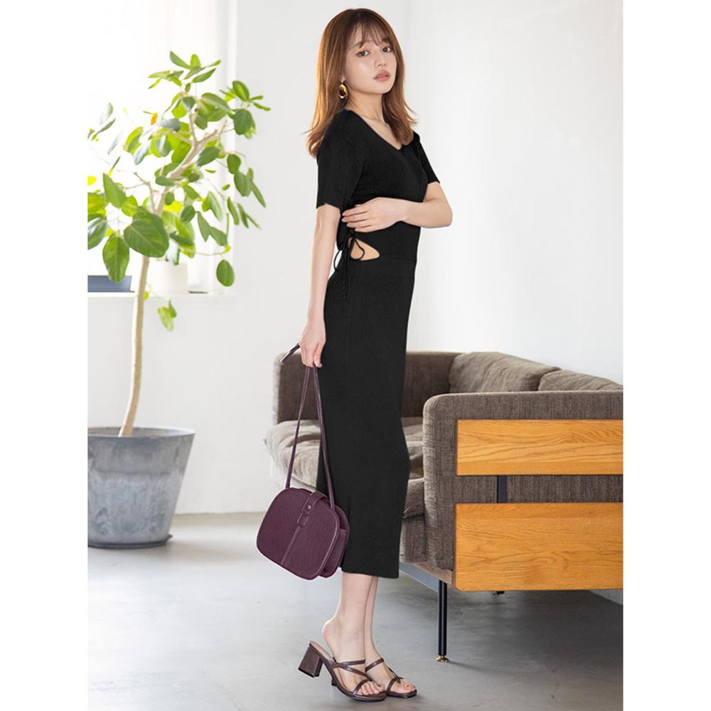 日本 GRL - 小露腰羅紋修身短袖洋裝-黑