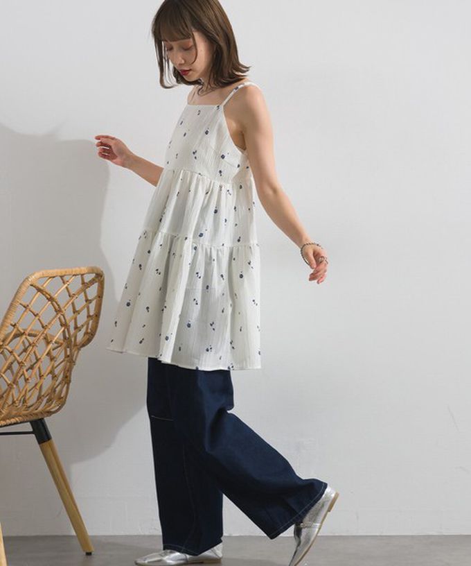 日本 ELENCARE DUE - 唯美層次穿搭細肩帶上衣-波點-白