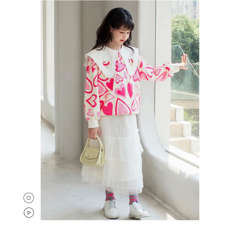 不規則翻領長袖上衣-滿版愛心-綠色