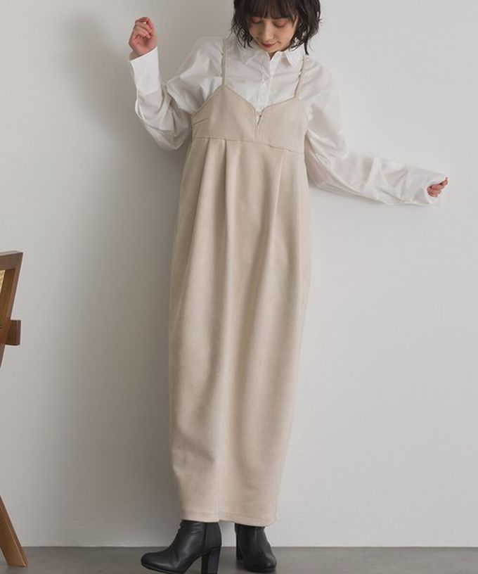 日本 ELENCARE DUE - 柔美垂墜感優雅絨面吊帶洋裝-象牙米