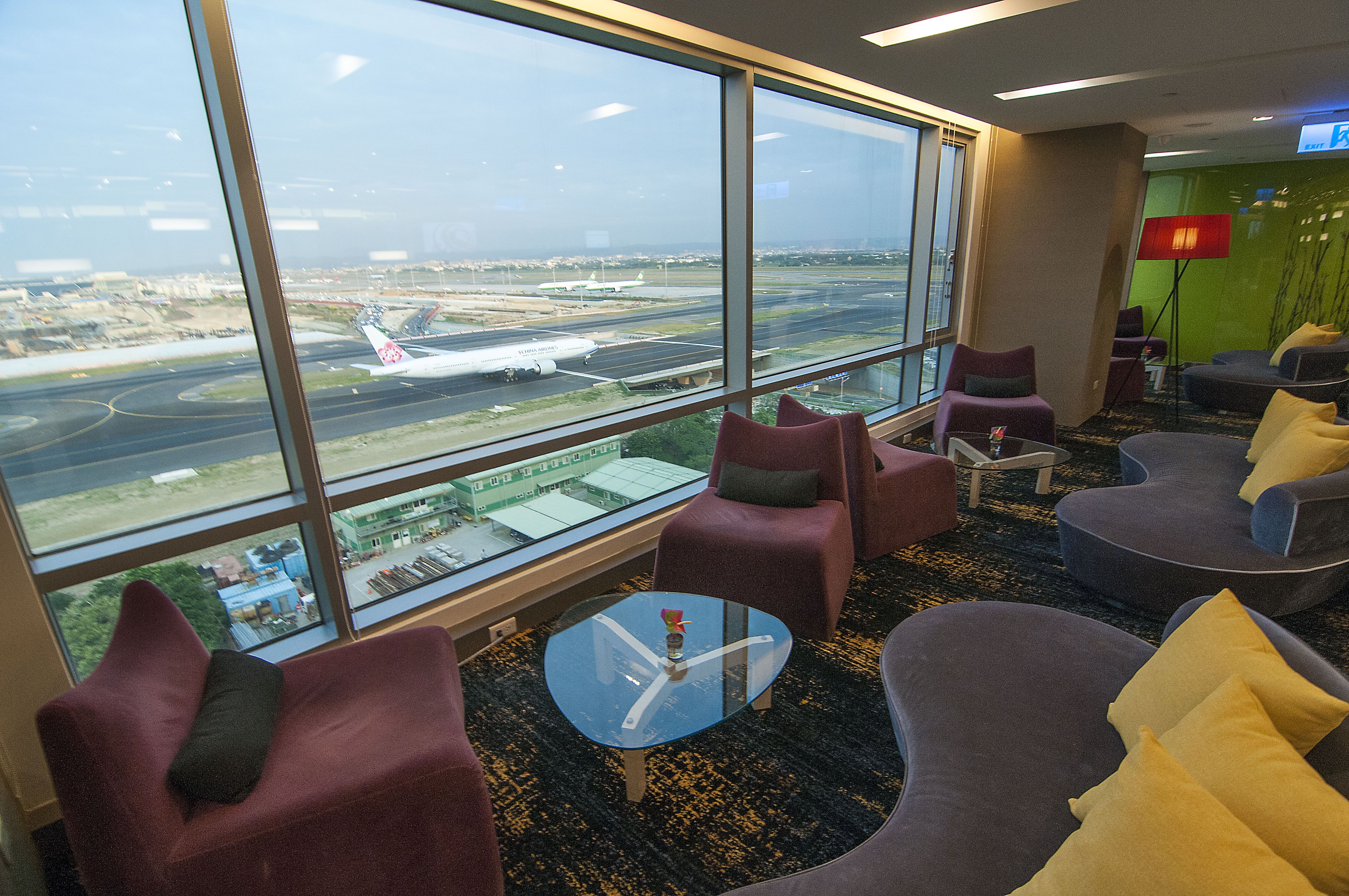 飛機控必追✈【台北諾富特華航桃園機場】二大一小一幼