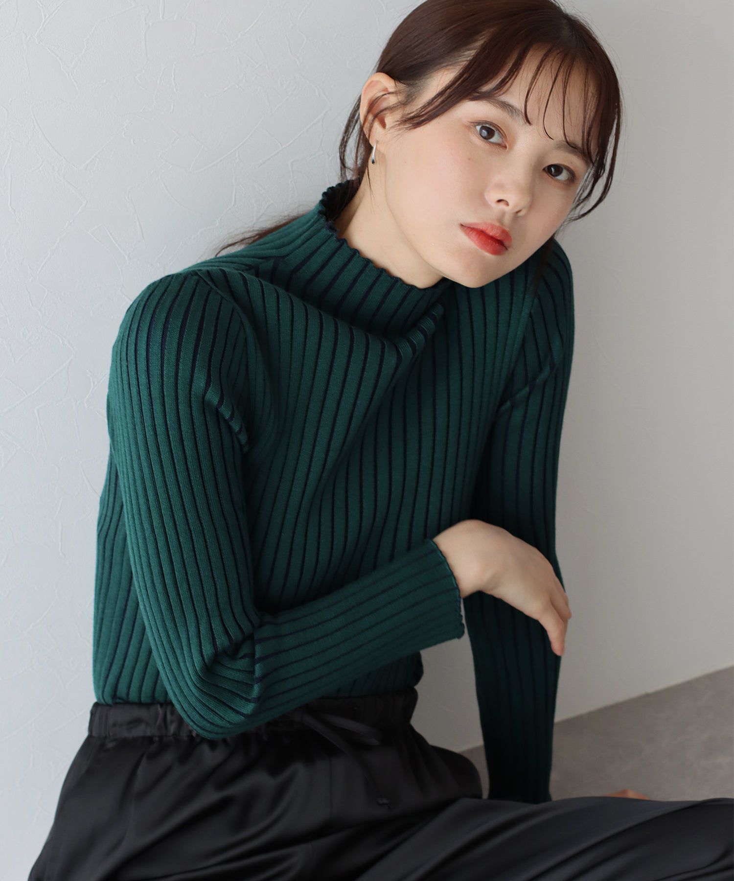 日本 BLUE EAST - 彈性百搭羅紋長袖上衣-黑