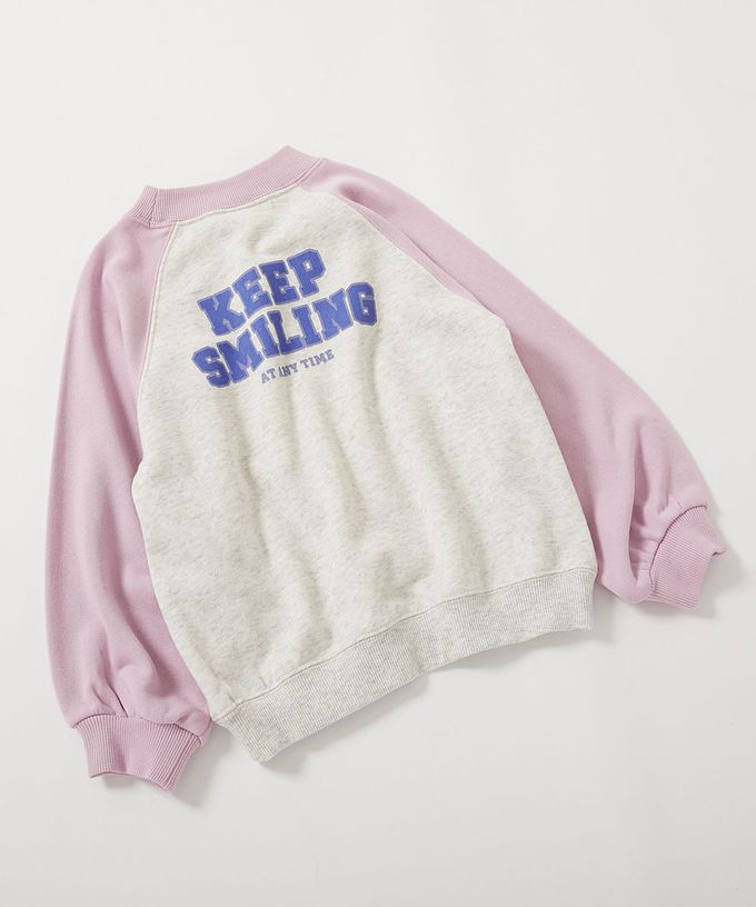 日本 devirock - 熱銷定番 女孩印花縮口長袖上衣-徽章-燕麥X粉紅