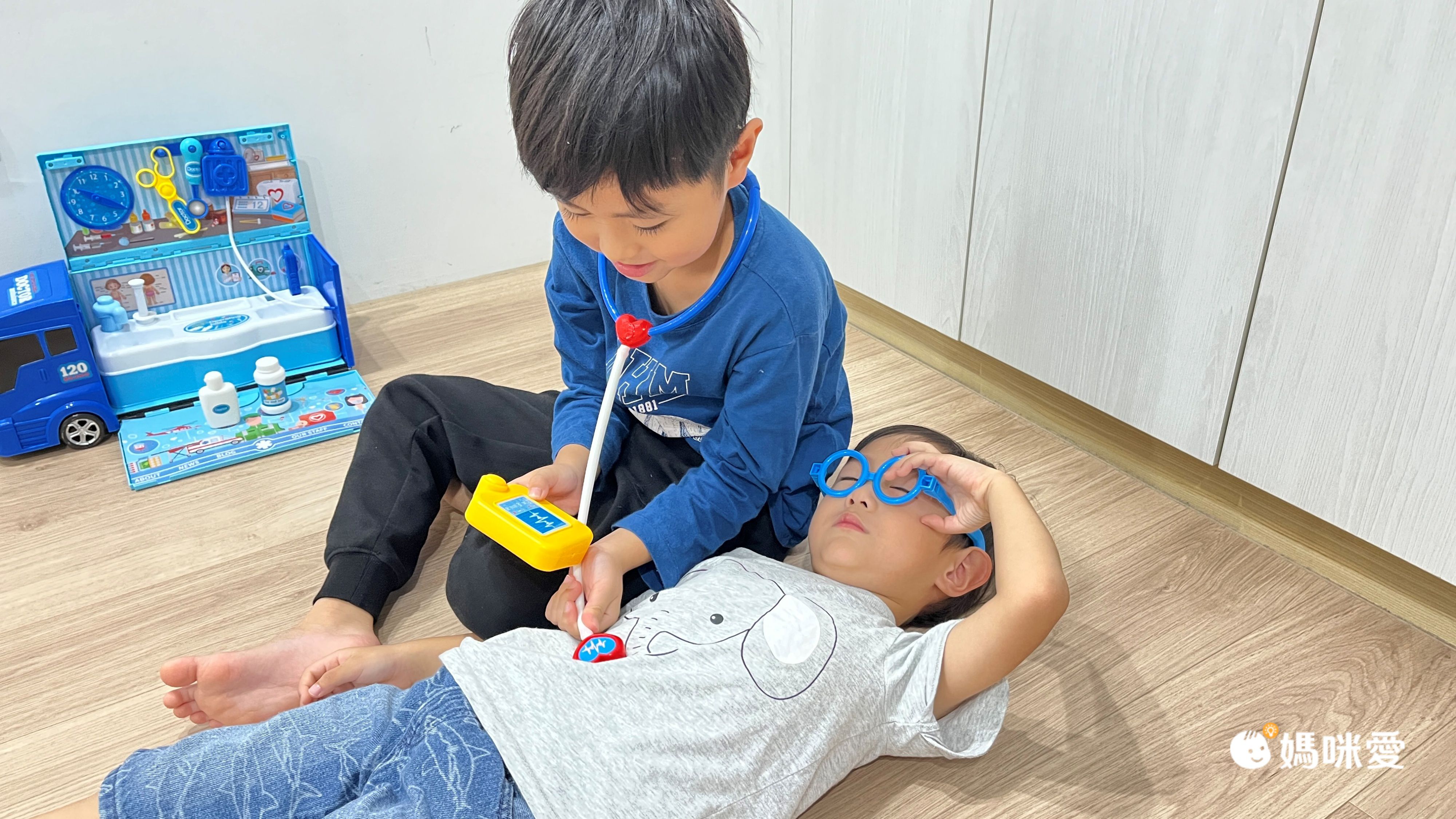 DIY組裝車車【小小家】手提貨櫃車家家酒Ｘ工程車