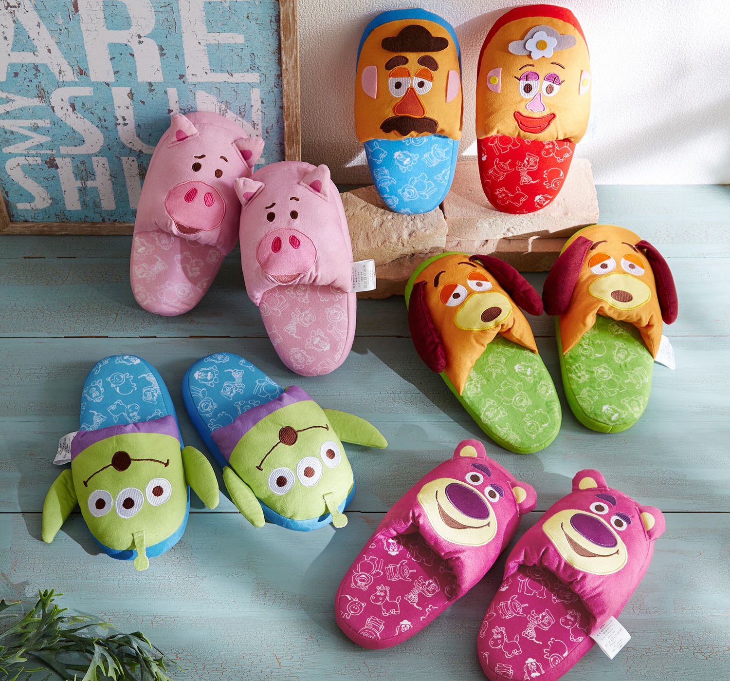 日本千趣會 - 迪士尼室內拖鞋(澎厚款)-熊抱哥 (24-26cm)