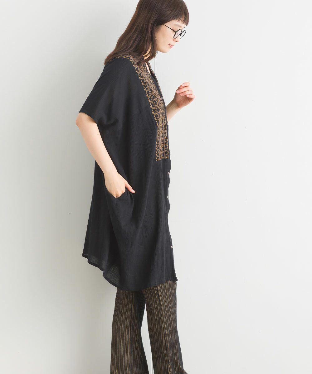日本女裝代購 - 100%印度棉 前刺繡V領長版短袖上衣-白