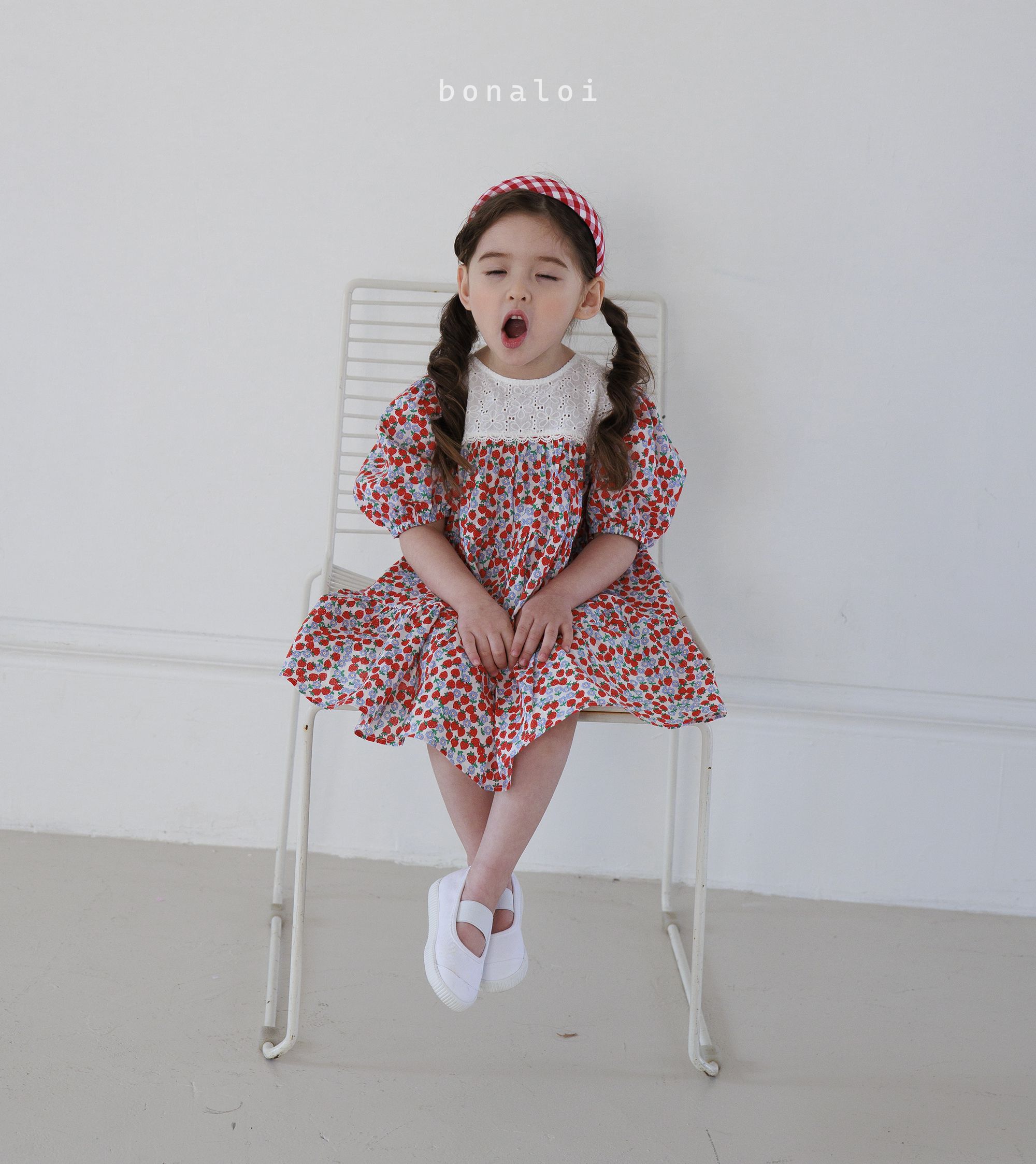 韓國 Bonaloi - 胸前雕花鏤空花朵洋裝-紅