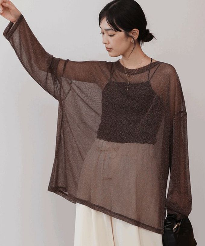 日本 Bab - 光澤閃耀透膚寬版長袖上衣-淺杏