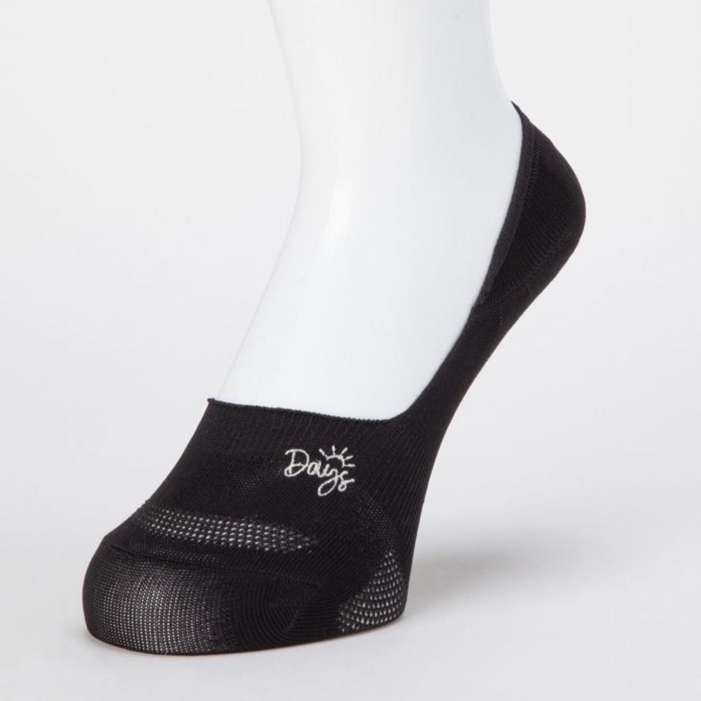 日本 okamoto - 超強專利防滑ㄈ型隱形襪-光滑編織英文刺繡 深履款-黑