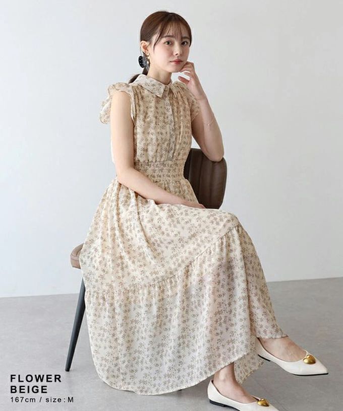 日本 BLUE EAST - 甜美雪紡束腰小荷葉無袖洋裝-碎花-米杏 (M)