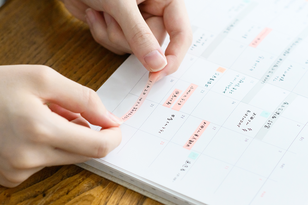 日本文具 Kanmido - 重複黏貼 螢光標記立可帶-粉