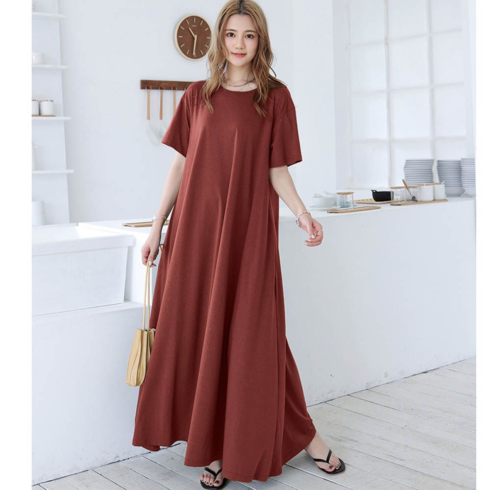 3D立體剪裁顯瘦短袖長洋裝-咖啡色