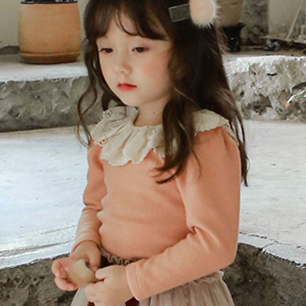 韓國 Puellaflo - (裏起毛)抓皺花瓣蕾絲領公主袖上衣-蜜桃橘