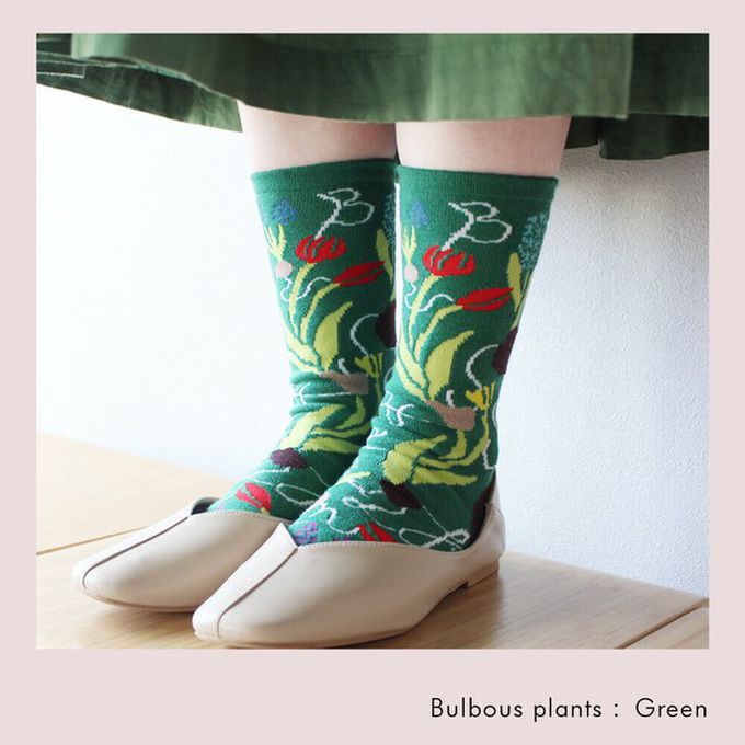 日本女裝代購 - 日本製 唯美花卉風長襪-球根植物-草綠 (23-25cm)