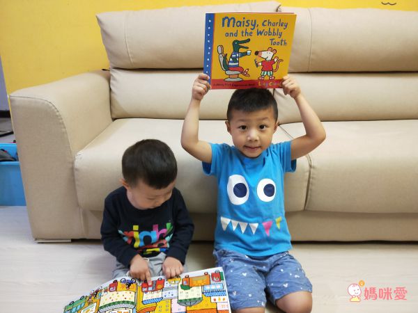 有夠便宜！英國Maisy小鼠波波繪本★全套10冊只要1099元，再送超實用安全常識互動書！