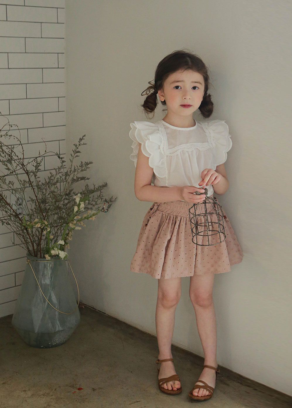 韓國 PuellaFLO - 蝴蝶狀荷葉袖上衣-象牙白