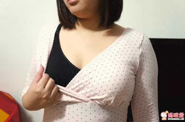 日本千趣會哺乳衣