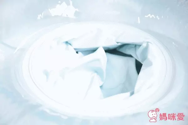 英國研發【Swimava】新生兒泳圈、脖圈、小泳池