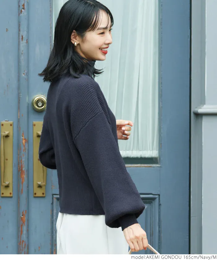 日本 COCA - 立領修身坑條落肩針織毛衣-米杏