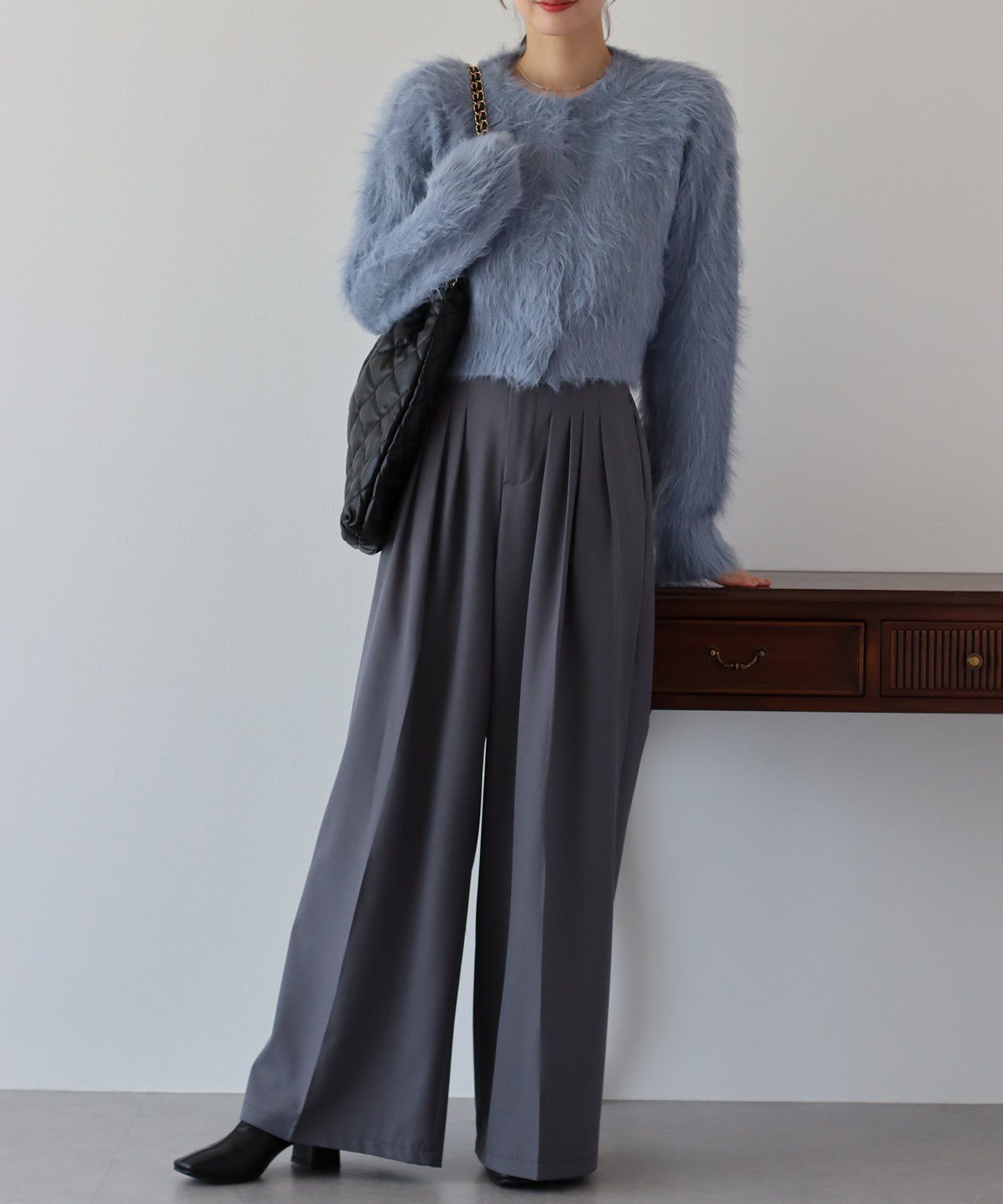 日本 BLUE EAST - 時尚毛絨感長袖外套-深灰