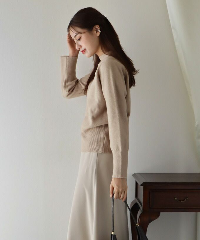 日本 BLUE EAST - 優雅立領針織上衣-草綠