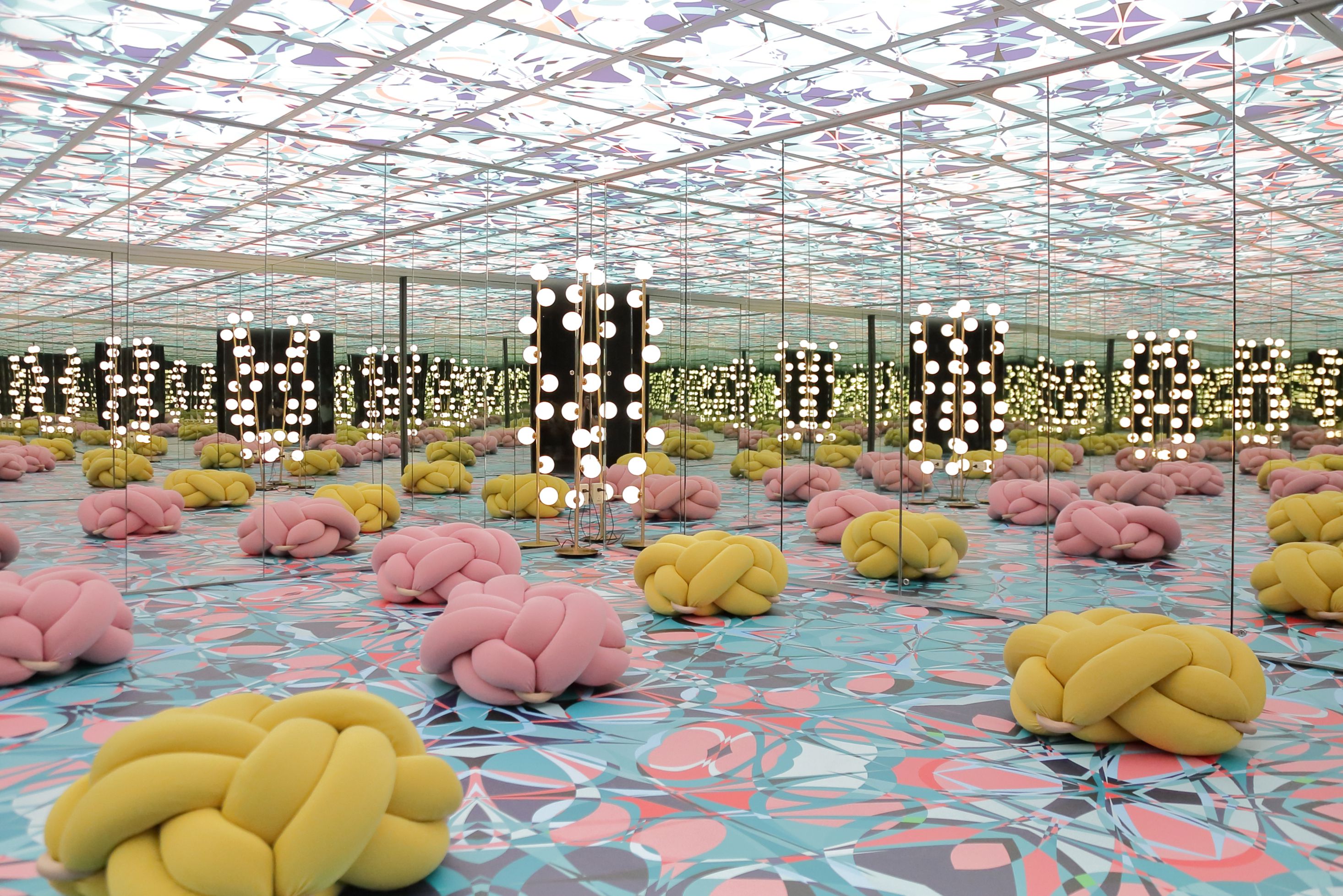 假日不加價｜吃牛排住飯店｜捷絲旅台北西門館