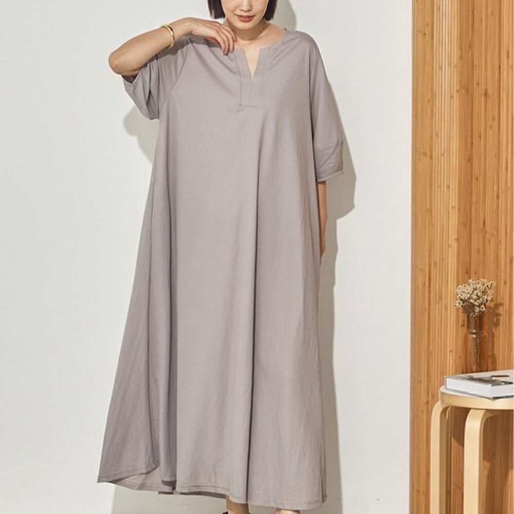 接觸涼感 顯瘦A字鑰匙領五分袖洋裝-淺灰