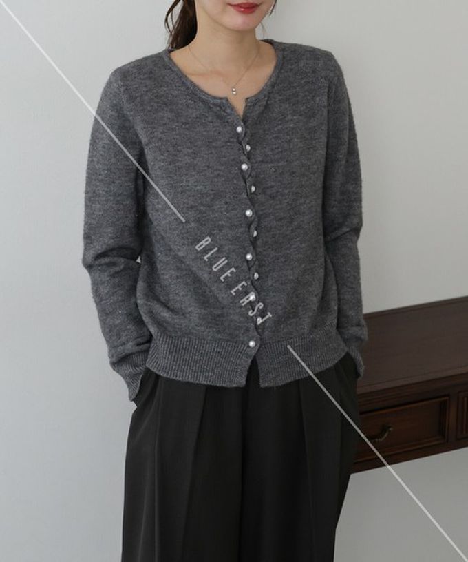 日本 BLUE EAST - 氣質交替珍珠扣針織上衣/開襟衫-酒紅