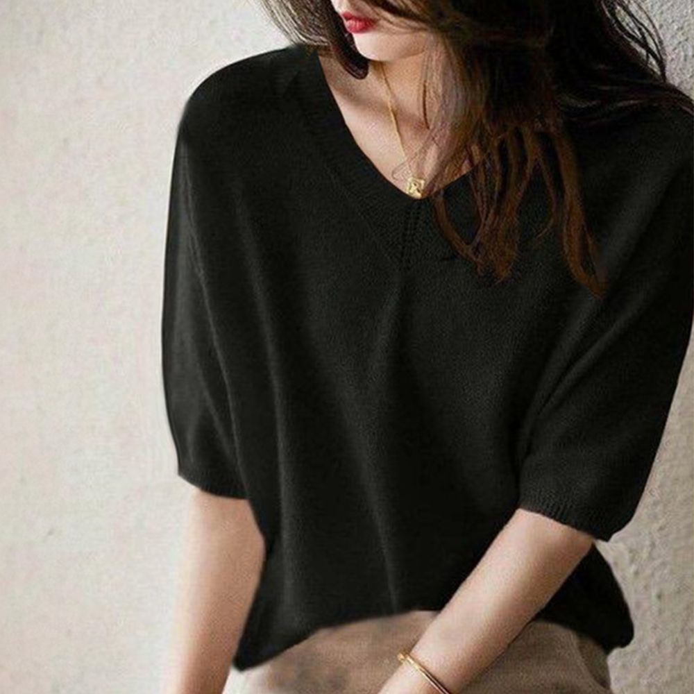 V領薄針織百搭五分袖上衣-黑 (F)