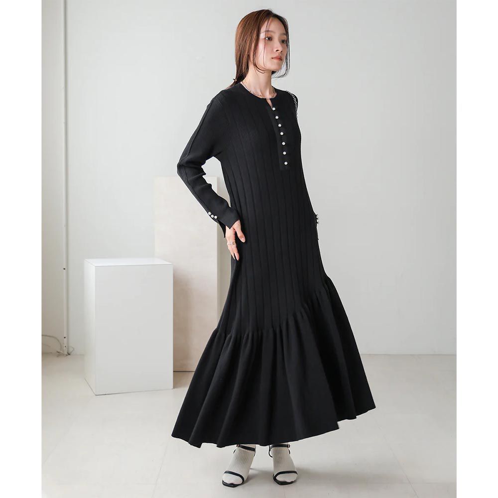日本 Bab - 珍珠點綴羅紋修身魚尾長袖洋裝-黑 (M)