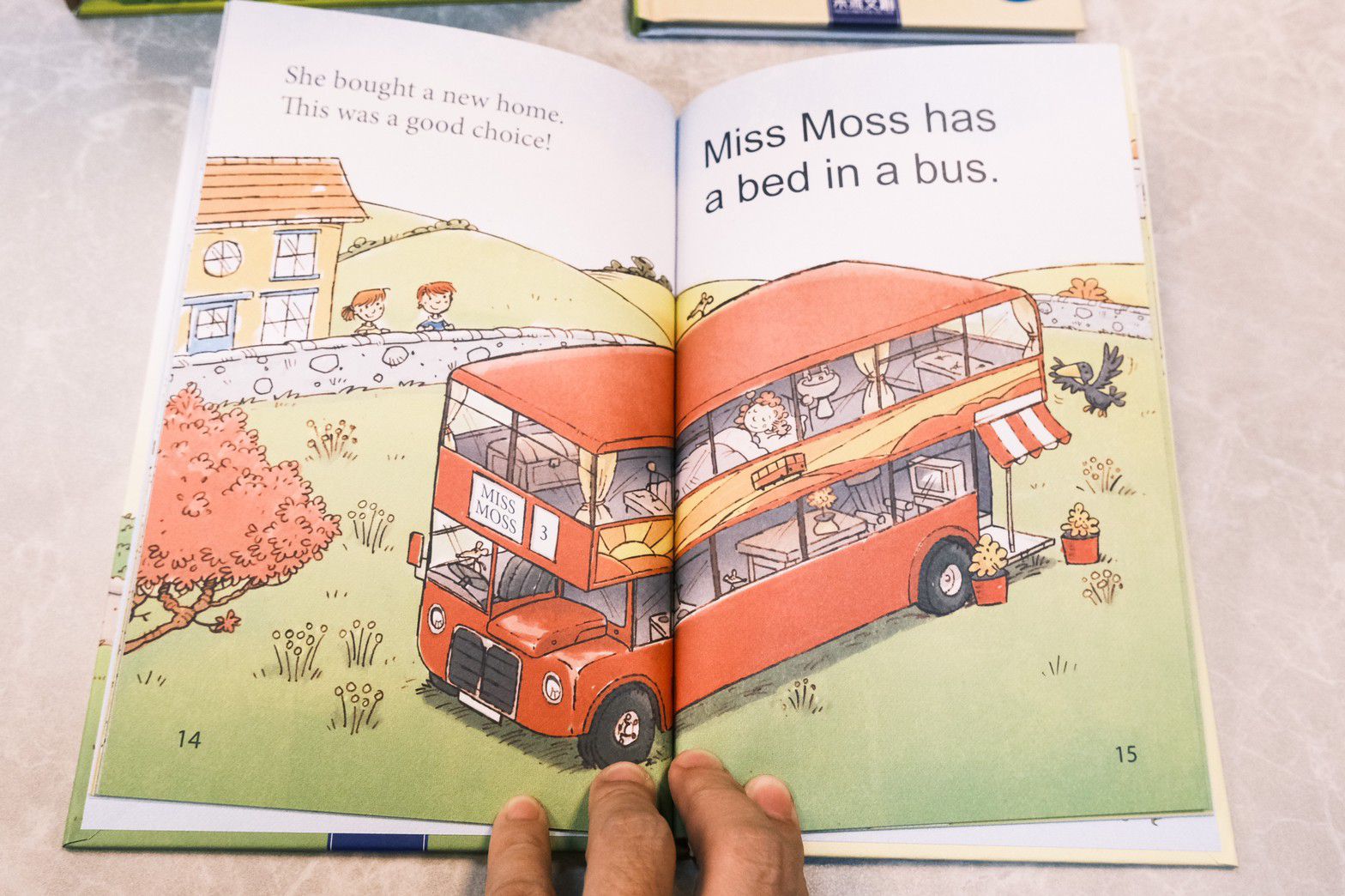 英國Usborne聯合發行【My Very First Reading with Usborne 英文學習繪本套書(15本)】(書盒裝、附CD、導讀手冊、字卡)