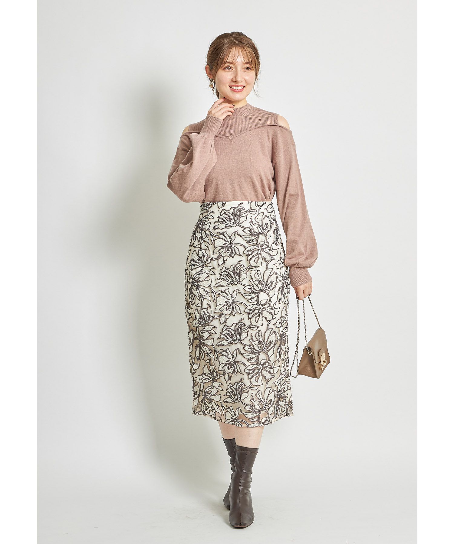 日本 tocco-closet - 美麗蝴蝶扭結針織上衣-淺杏粉