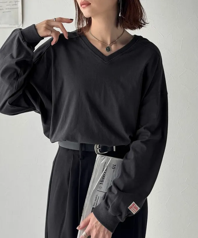 日本 Classical Elf - Java 簡約顯瘦V領長袖上衣-白