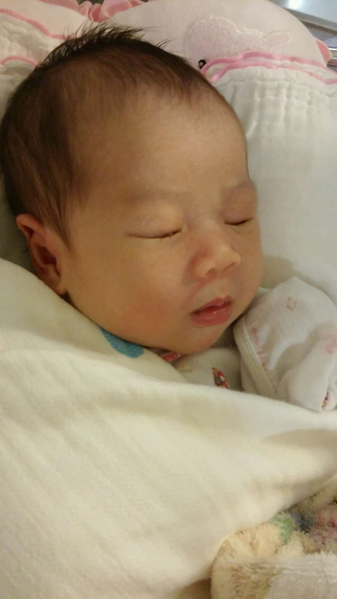 很想全親餵,可是乳暈太大寶寶含不住……